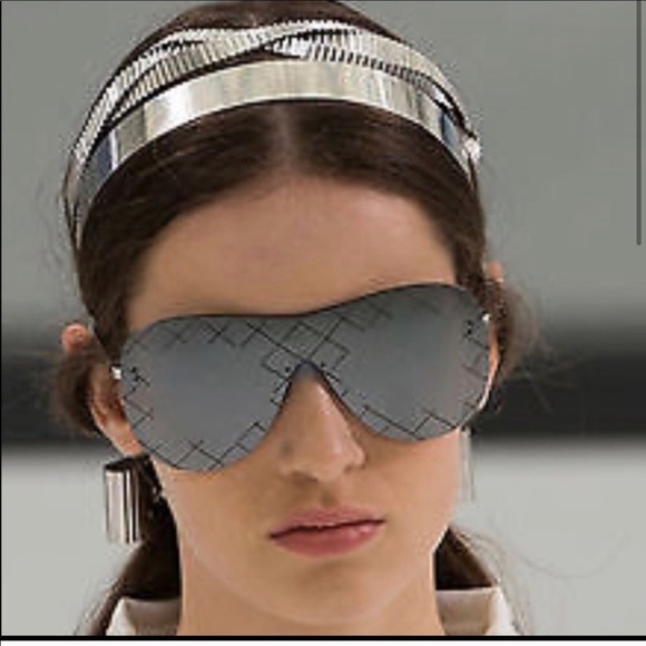 CHANEL Accessories - Last drop Chanel mirrored sunglasses gray